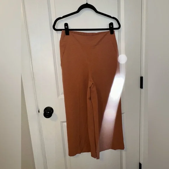 Women's Nine West High Rise Wide-Leg Crop Pants - Picture 5 of 11